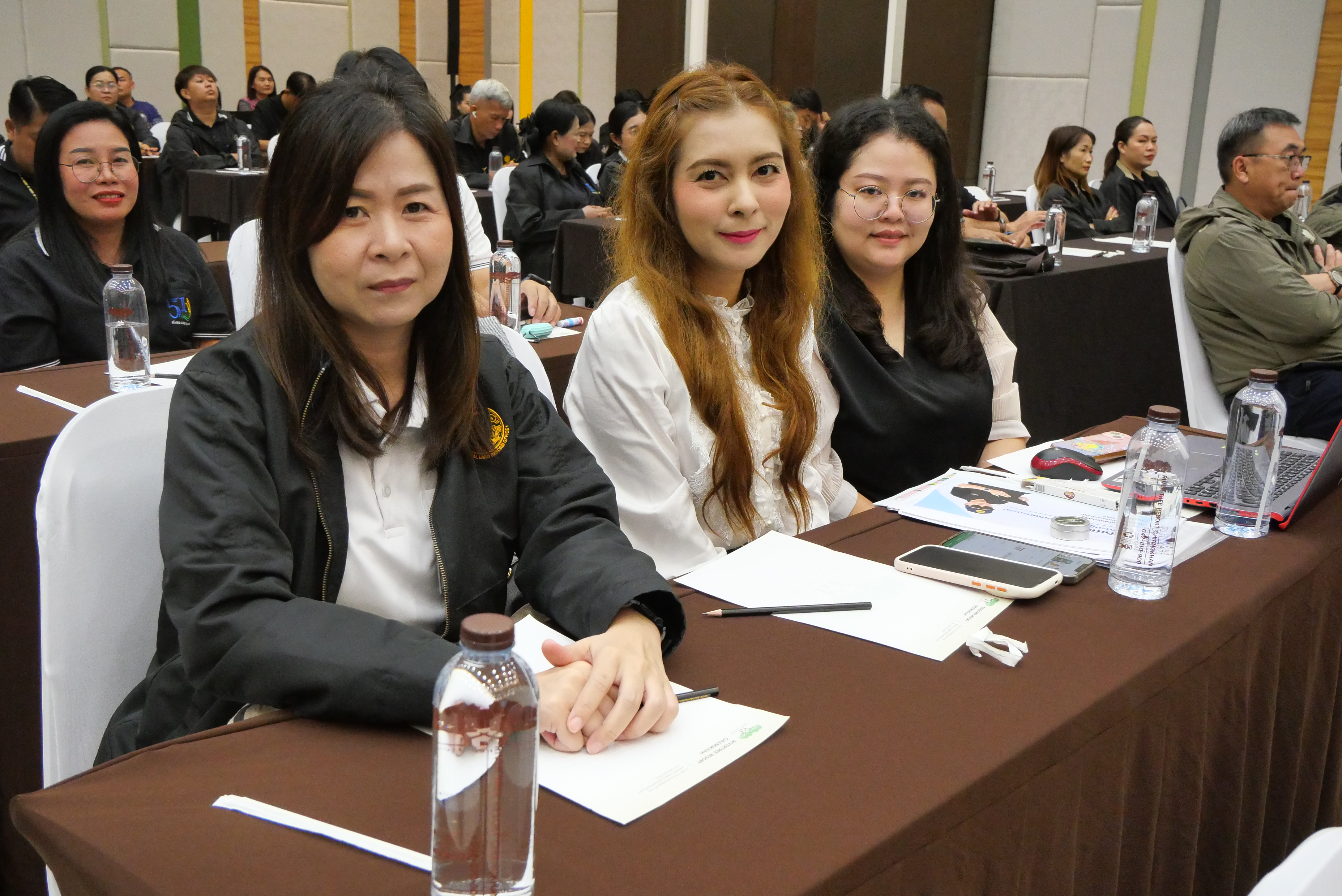 title - ส.ป.ก. เปิดโครงการสัมมนาเชิงปฏิบัติการ เรื่อง “การยกระดับประสิทธิภาพการดำเนินงานจัดที่ดินและกองทุนการปฏิรูปที่ดินเพื่อเกษตรกรรม เพื่อเตรียมความพร้อมการดำเนินงานและการประเมินผลทุนหมุนเวียนปีงบประมาณ พ.ศ. 2570”